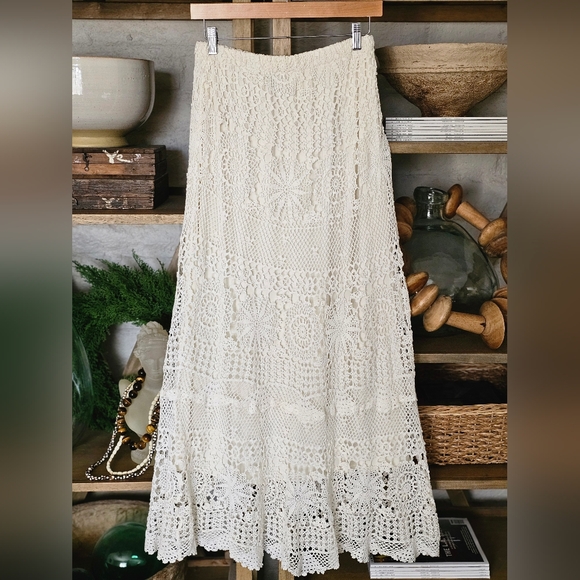 Pat Dahnke Dresses & Skirts - Pat Dahnke Made In Texas Cotton Crochet Maxi Skirt in Cream M/L
